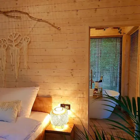 Tree Olszanka アパート Puszcza Marianska