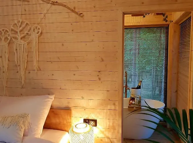 Tree Olszanka Διαμέρισμα Puszcza Marianska